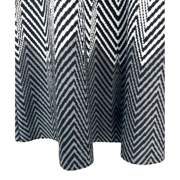 Opening Ceremony Women Sz S Knit Skirt Black White Zig Zag Chevron Fit Flare U2 - Picture 8 of 11